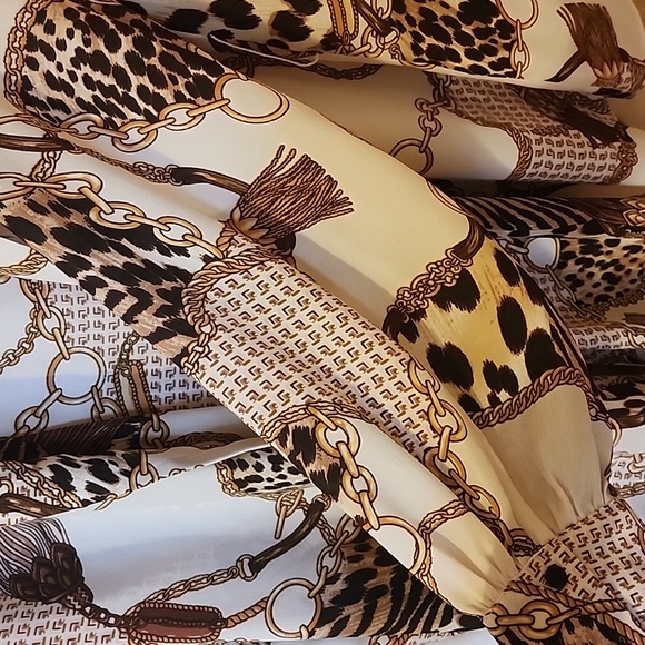 Chain print wrap blouse size L - Picture 4 of 5